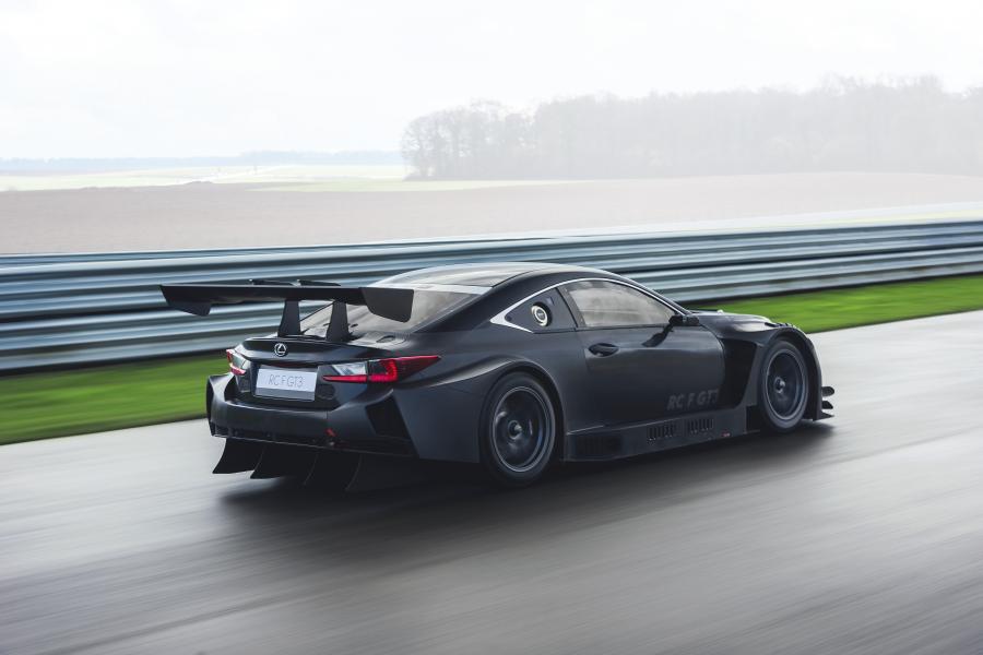  Lexus RC F GT3 2017 года  (фото 15 из 39)